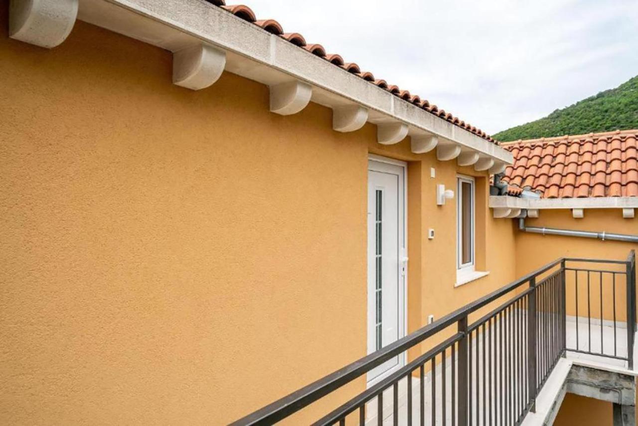 Apartment Matej Mokosica Luaran gambar